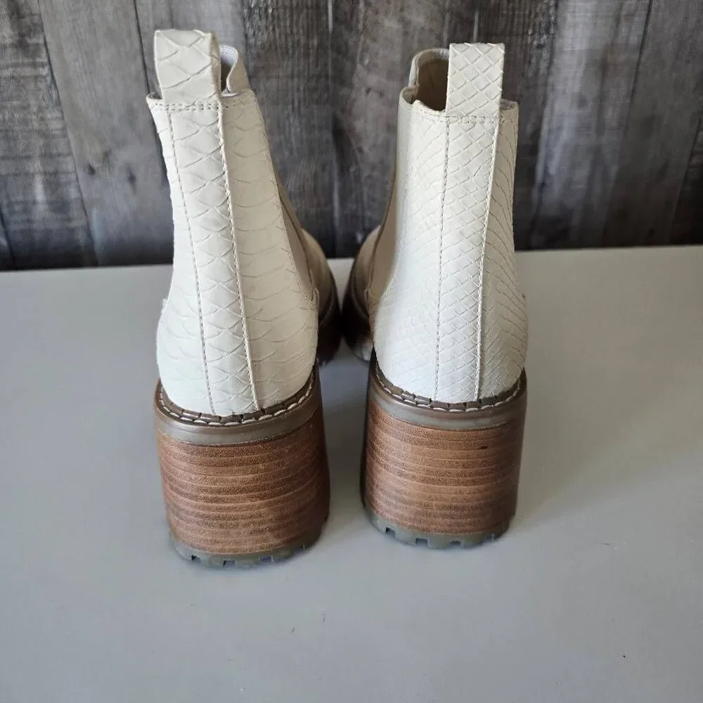 MIA Alejandro Ivory Snake Platform Chelsea Boots 10M Party Festival Concert